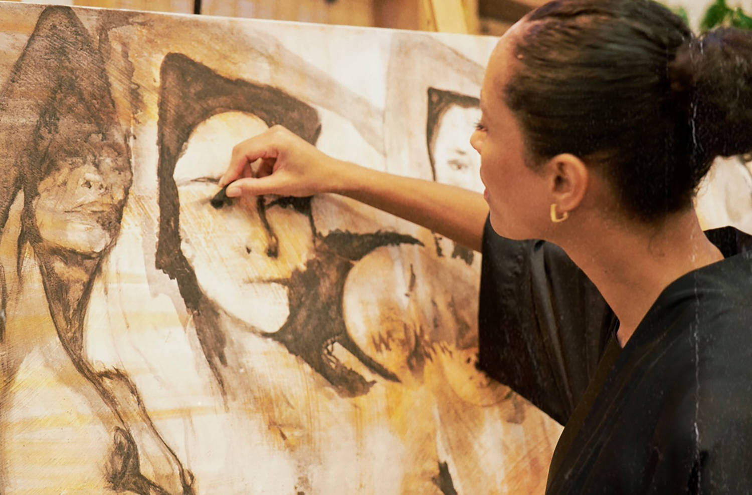 Portraits of Cat Decome in her home